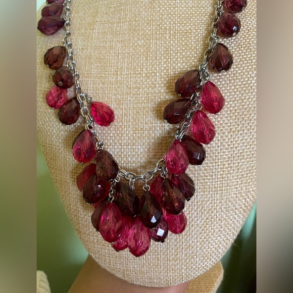 Elegant Loft Pink and Brown Necklace - Picture 3 of 5